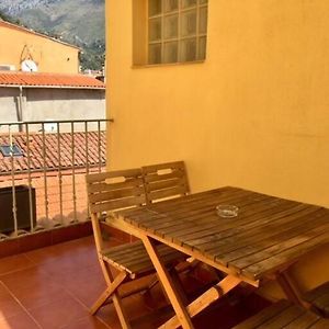 Studio Terrasse. A 50M De La Plage Sablettes