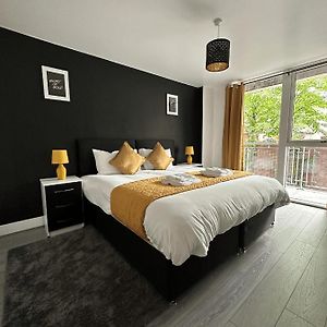 Parking - Couples - City Centre - Sleeps 4 - Birmingham