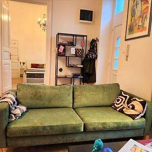 Travelers Award Winning Place In The Heart Of Budapest Apartment Kamilla