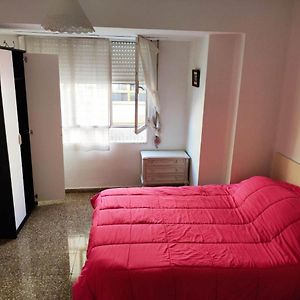 Nice Spacious Flat In The Center