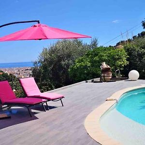 Villa à 2 Chambres à Coucher