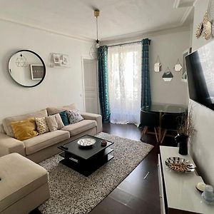Appartement à 2 Chambres à Coucher