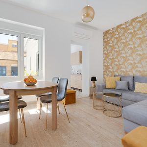 Appartement à 2 Chambres à Coucher