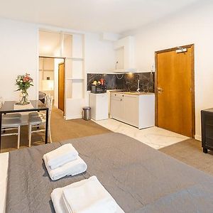 Appartement à 2 Chambres à Coucher