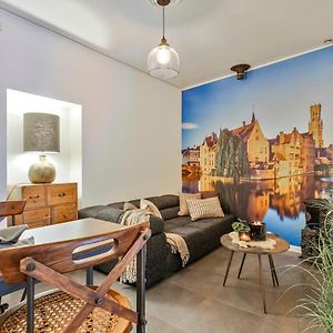 Huswell - Charming Getaway In The Historical City Center