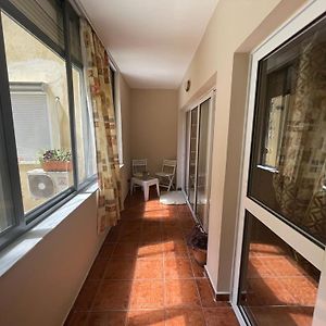 Cosy, Centrally-Located Flat
