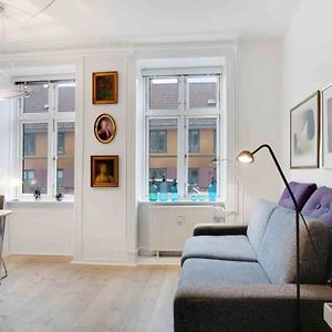 The Heart Of Copenhagen-Queen'S Neighbor