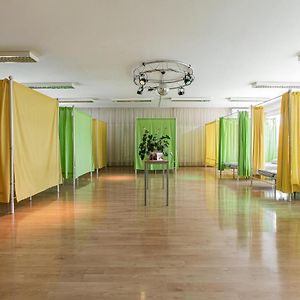 Dormitory Room Mixed