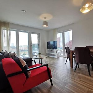 Spacious City Centre Apartments At Lexington Gardens By Hf Group