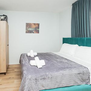 New Apartment At New Bazaar - Tirana City Center