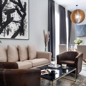 Appartement à 2 Chambres à Coucher