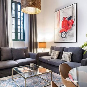 Appartement à 2 Chambres à Coucher