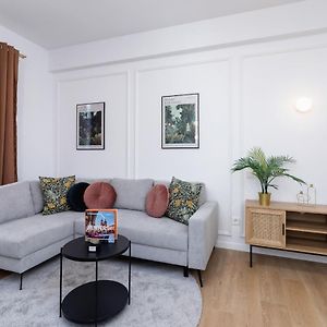 Appartement à 2 Chambres à Coucher