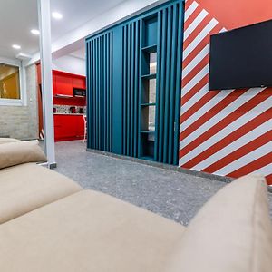 Bright Apartment In The Center Vipgreece