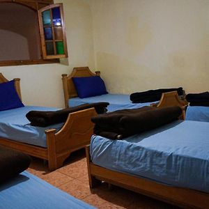 Chambre Juste Pour Hommes Dortoir
