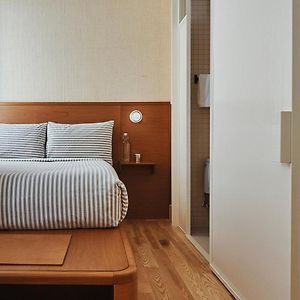 Studio Mini Lit Queen-Size