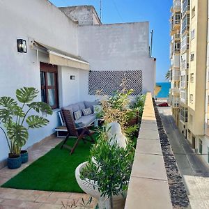 Gatu Premium Atico Caleta , Preferente Mayores De 25 Anos Y Familias