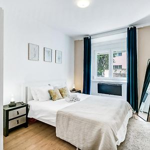 Appartement à 3 Chambres à Coucher
