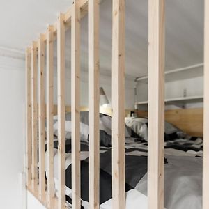 Montsejour - Logement Climatise Netflix, Mezzanine