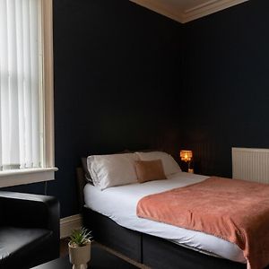 Digbeth City Centre Apartment Sleeps 12 Opposite Coach Station