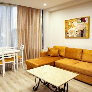 Angelx Apartments