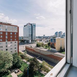 Cozy Apartment In Ruzinov