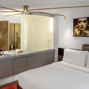 Chambre Confortable Lit King-Size