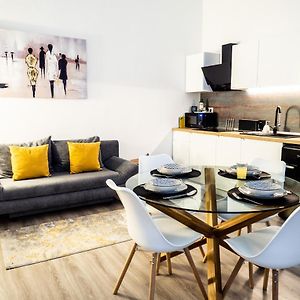 D52 - New Home In Downtown