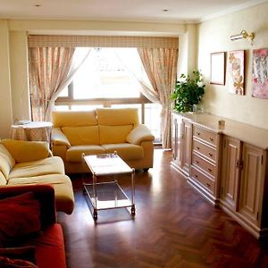 Appartement à 3 Chambres à Coucher