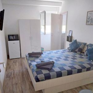 Bovolini'S Room