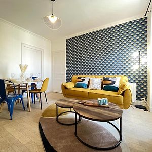 Appartement à 2 Chambres à Coucher
