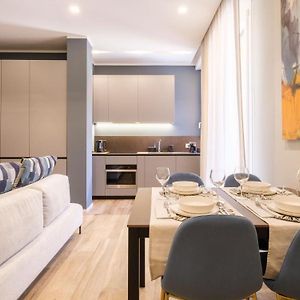 Appartement à 2 Chambres à Coucher