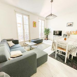 Appartement à 2 Chambres à Coucher