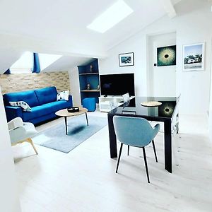 Appartement à 2 Chambres à Coucher