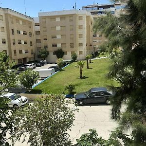 Appartement à 3 Chambres à Coucher
