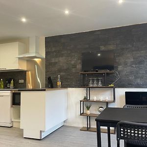 Appartement à 2 Chambres à Coucher