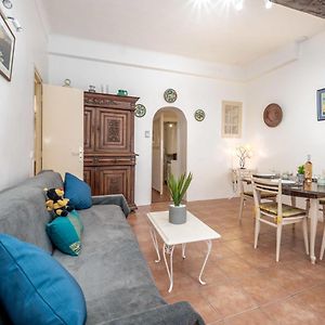 Apartment Rue de la Pompe