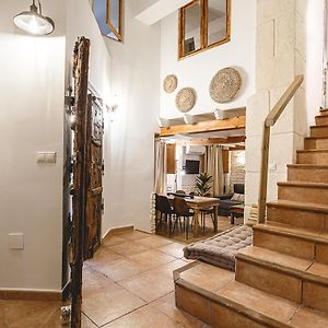 Appartement à 3 Chambres à Coucher