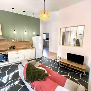 Appartement à 3 Chambres à Coucher