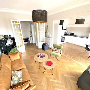 Appartement à 2 Chambres à Coucher