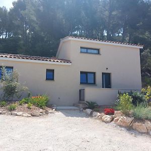 Villa à 2 Chambres à Coucher