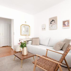 Appartement à 2 Chambres à Coucher