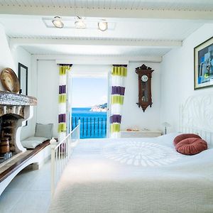 Beach House Sveti Jakov 2