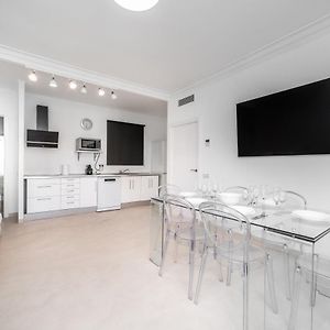 Appartement à 3 Chambres à Coucher