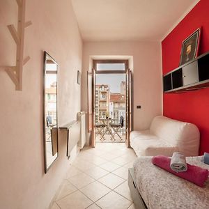 Cozy Room Stanza Close City Center In A Family House Stanza In Appartamento Condiviso Noi Viviamo In Casa Stanza In Affitto