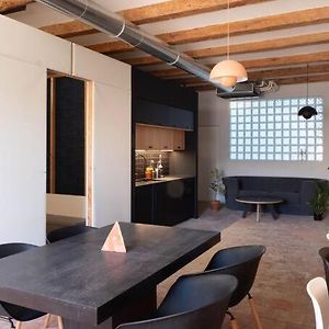 Heart Of Marseille, Loft Atypical & Spacious , Perfect For Couple And Couple With 1 Small Kid, Perfect For 2 Friends