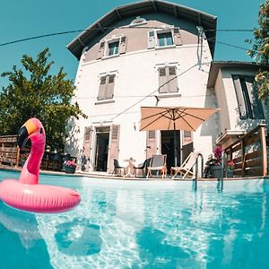 Le Serenite - T3 En Maison De Ville Avec Piscine