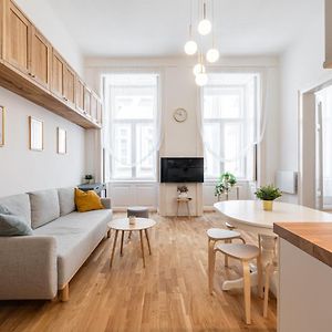 Appartement à 3 Chambres à Coucher