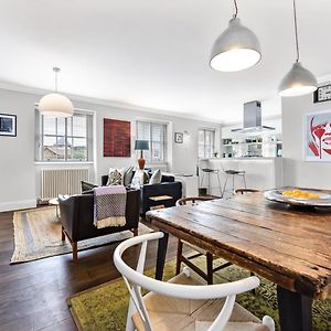 Woodbridge House Apartment