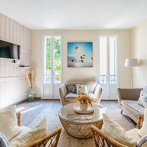 Appartement à 3 Chambres à Coucher